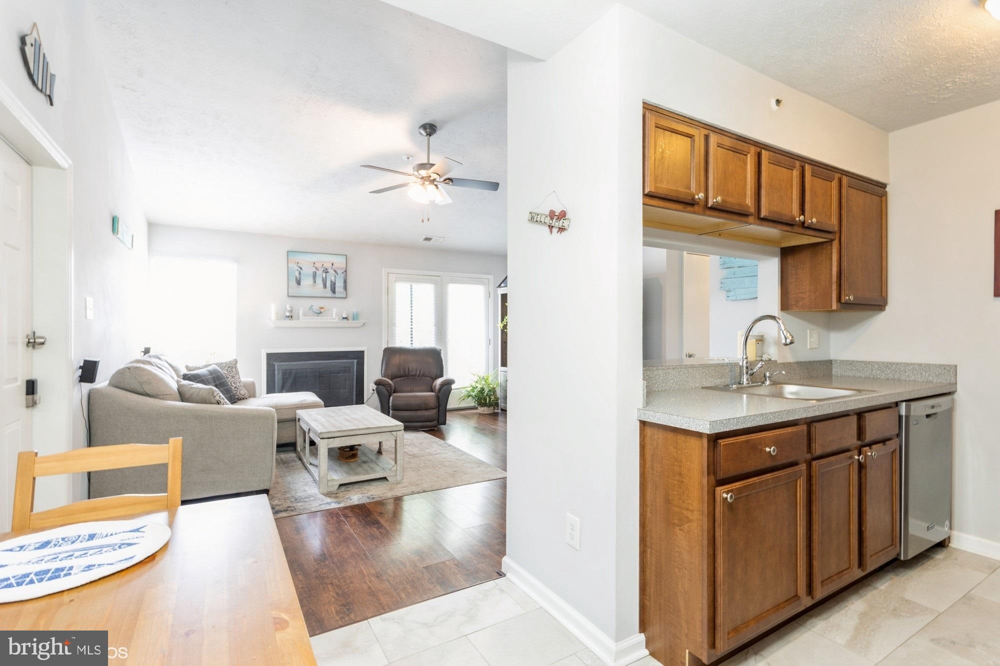 5701 Rowanberry Dr #106