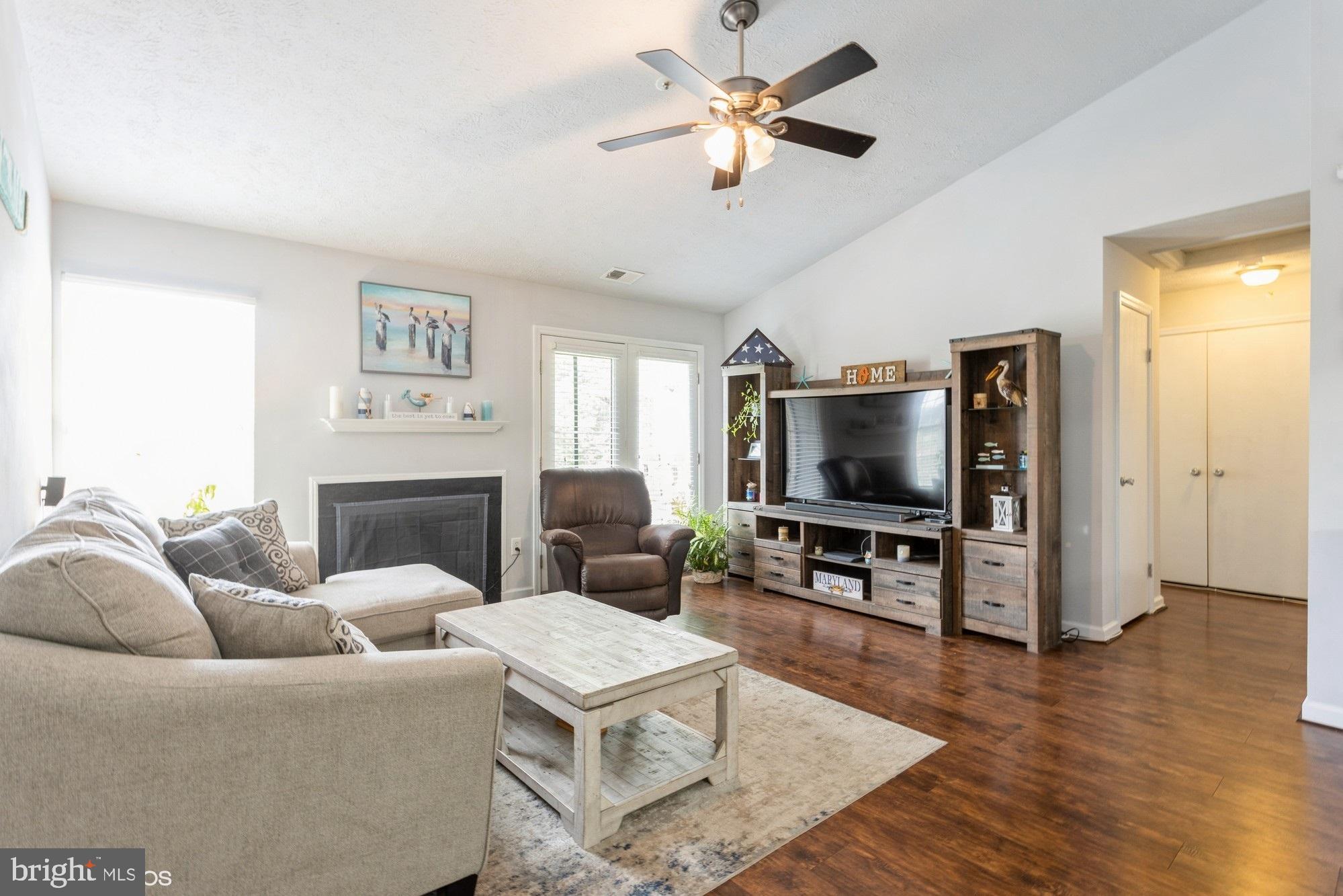 5701 Rowanberry Dr #106