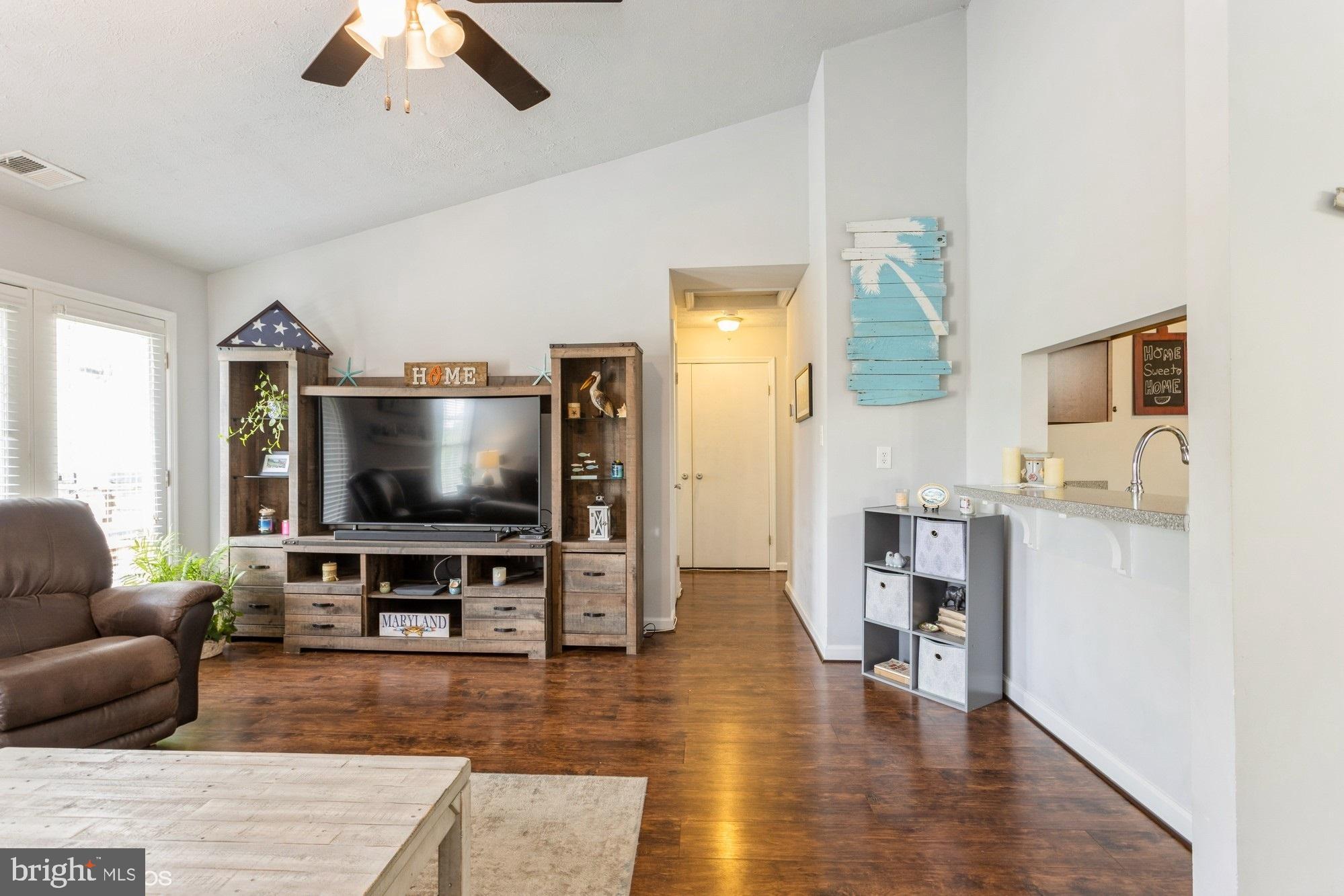 5701 Rowanberry Dr #106