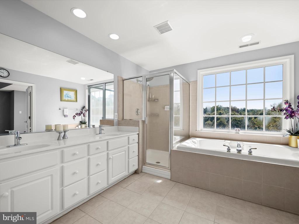 13531 JULIA MANOR WAY