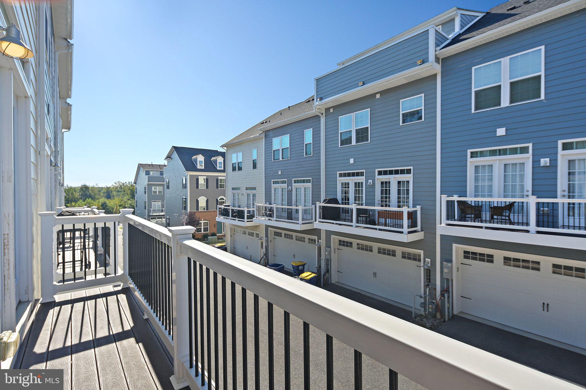 5983 GLEN WILLOW WAY