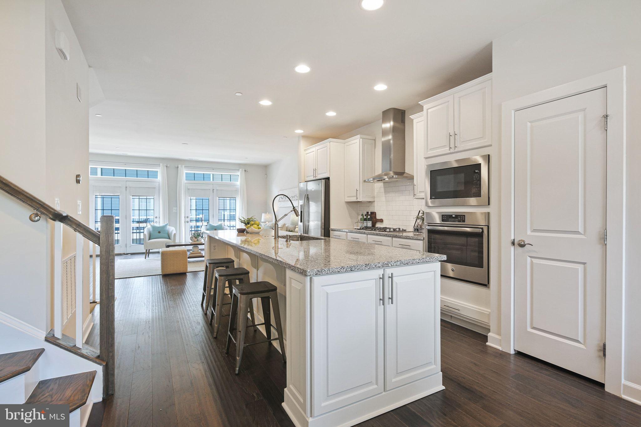 5983 GLEN WILLOW WAY