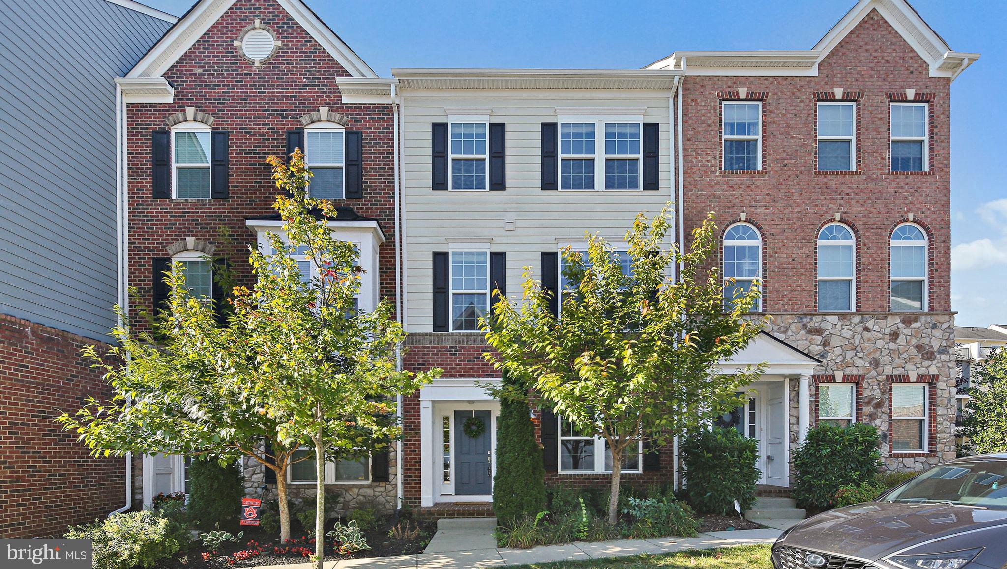 5983 GLEN WILLOW WAY