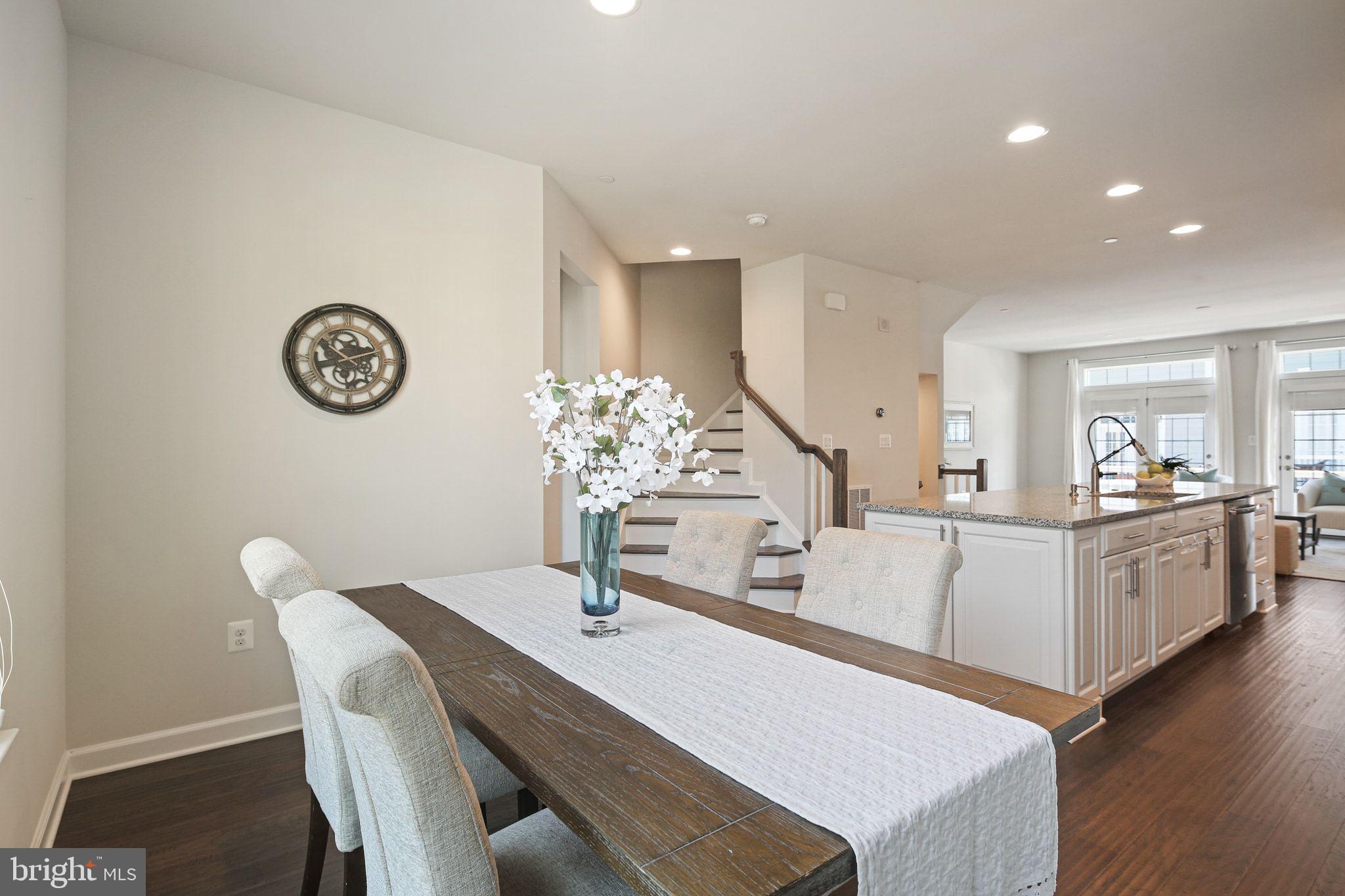 5983 GLEN WILLOW WAY