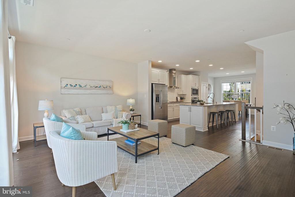 5983 GLEN WILLOW WAY