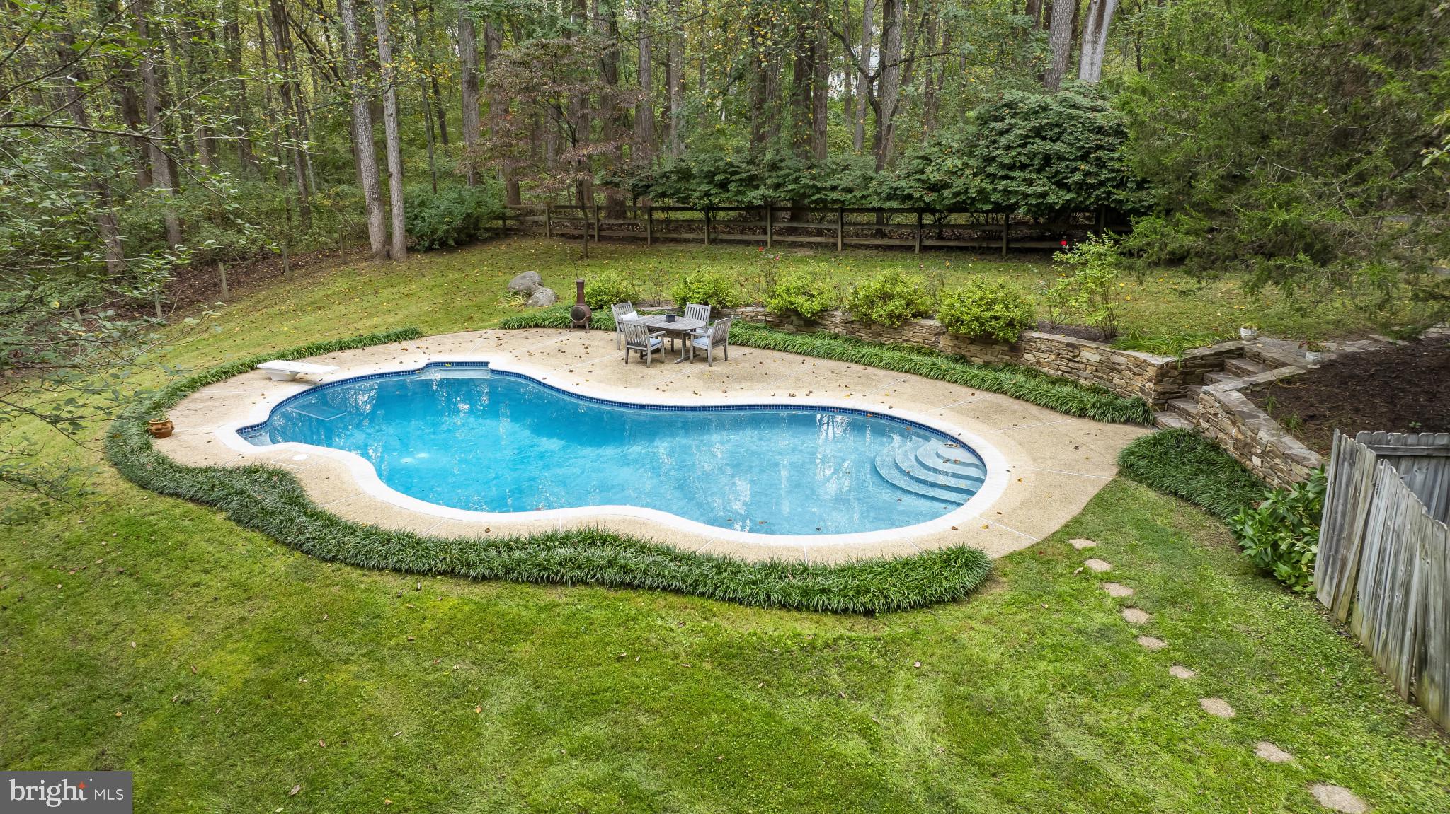 619 SIDELING COURT