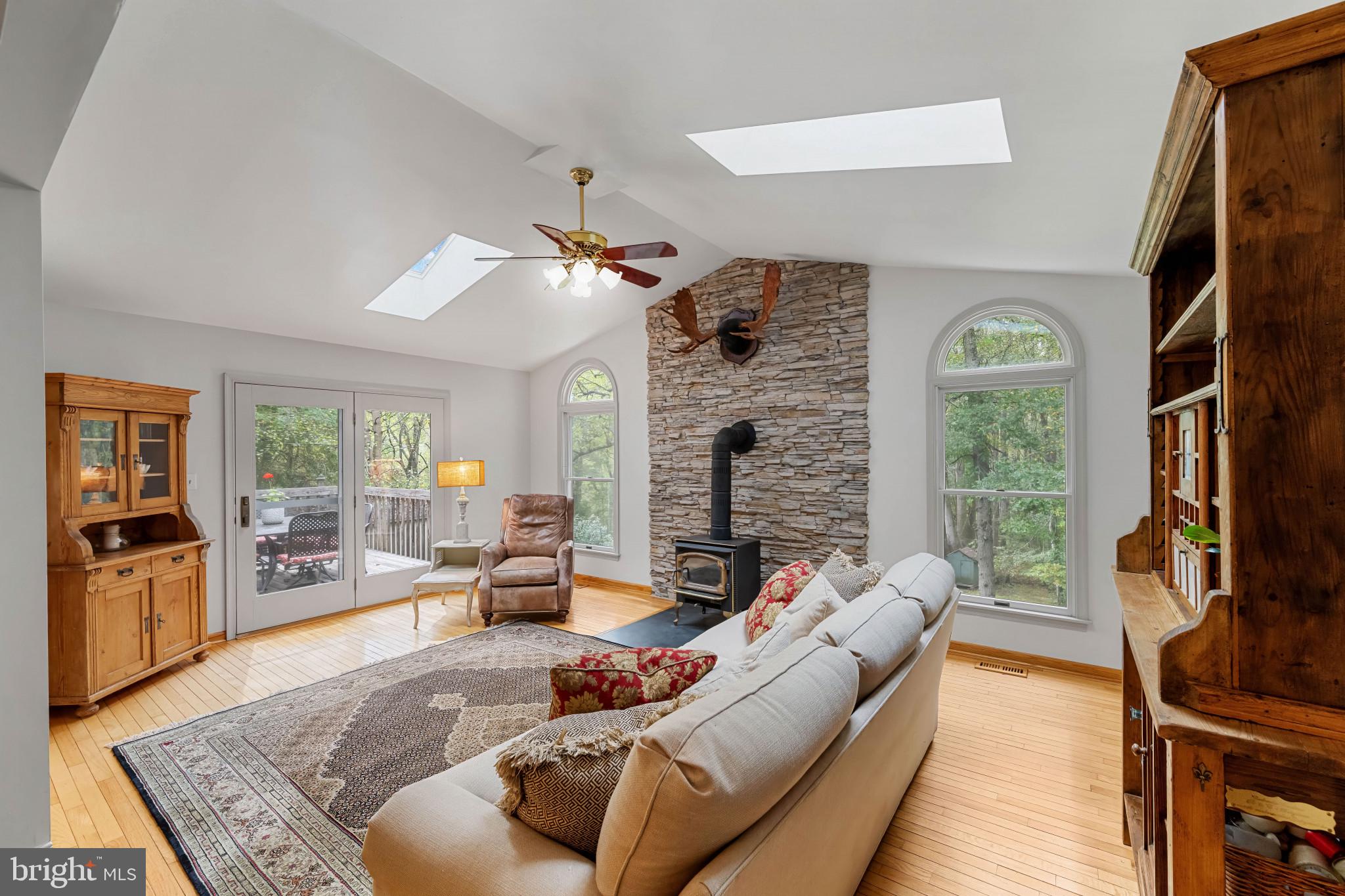 619 SIDELING COURT