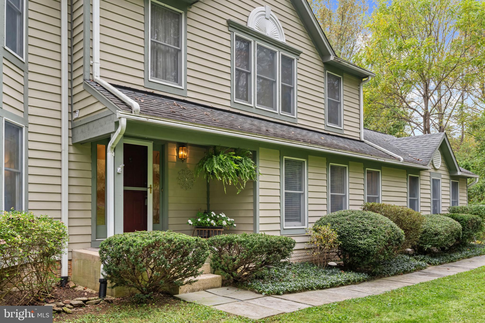 619 SIDELING COURT