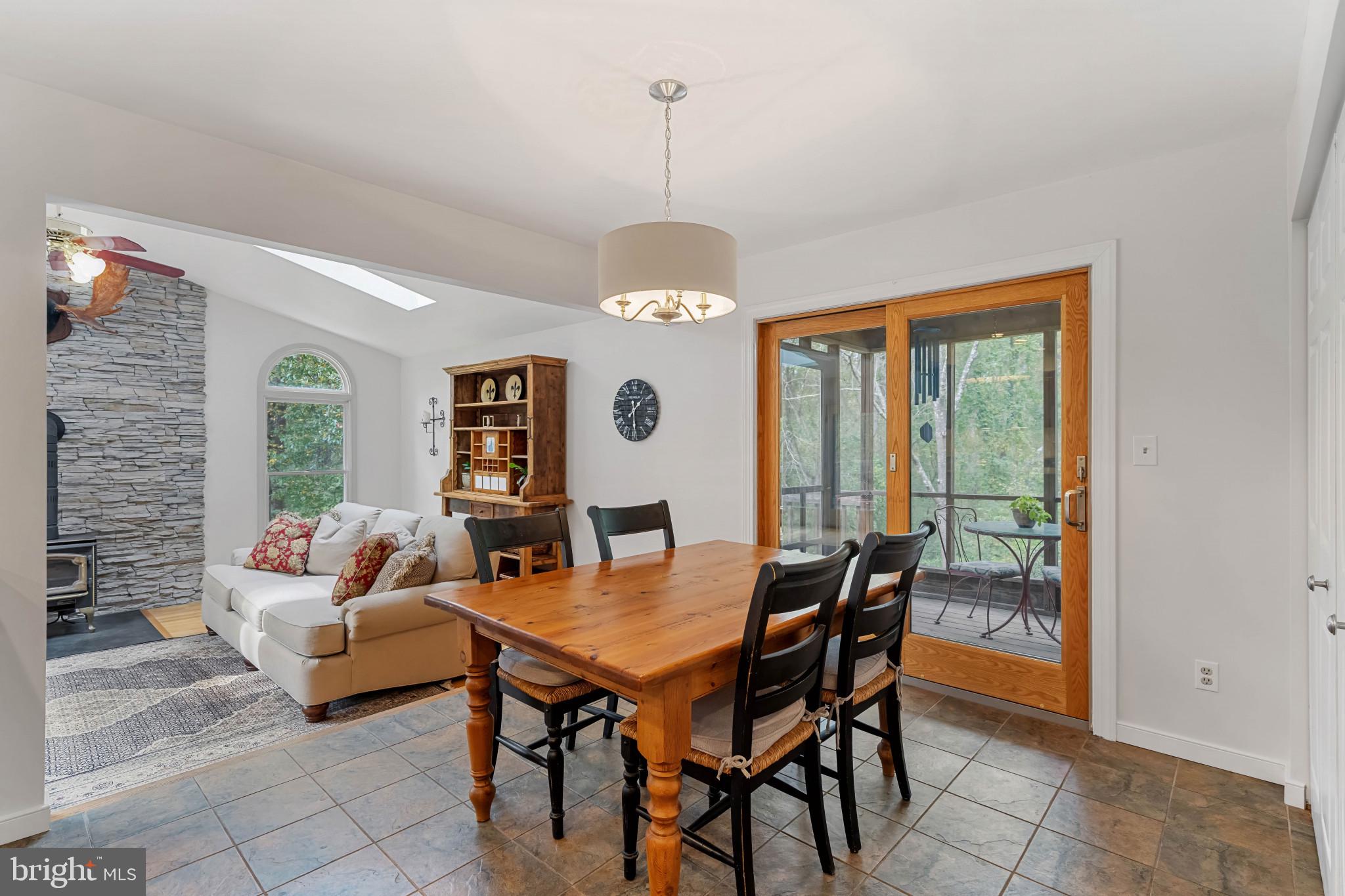 619 SIDELING COURT