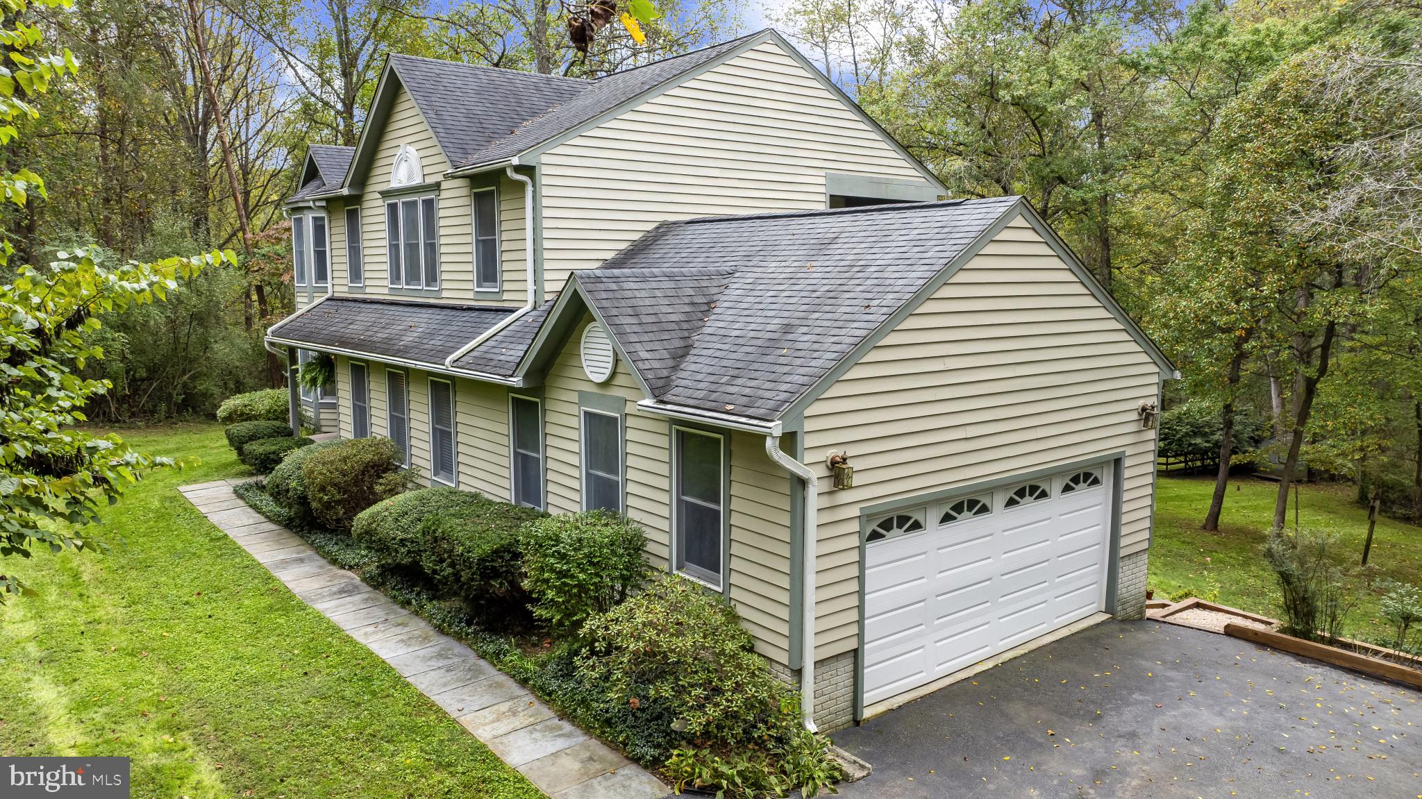 619 SIDELING COURT
