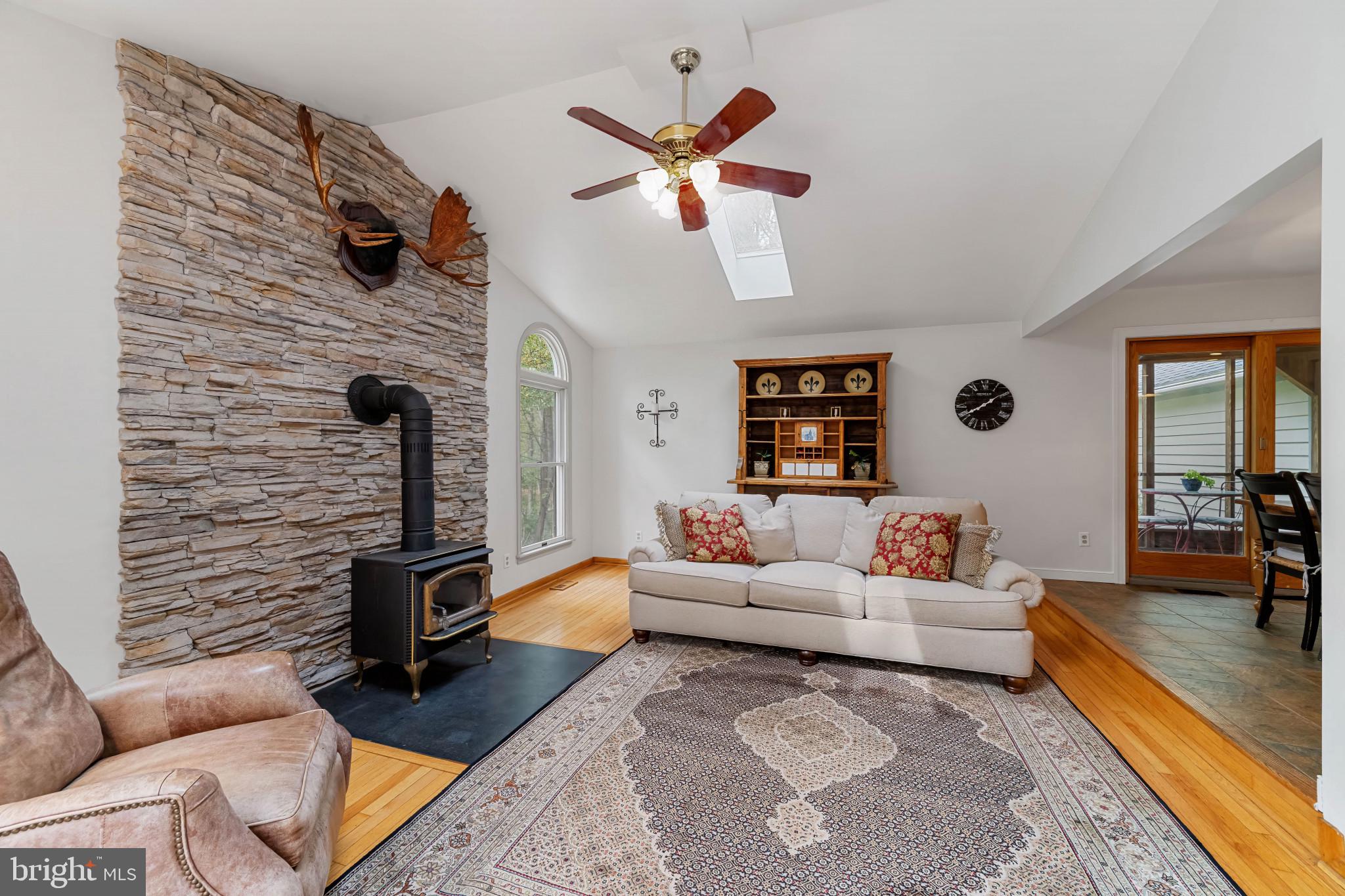 619 SIDELING COURT