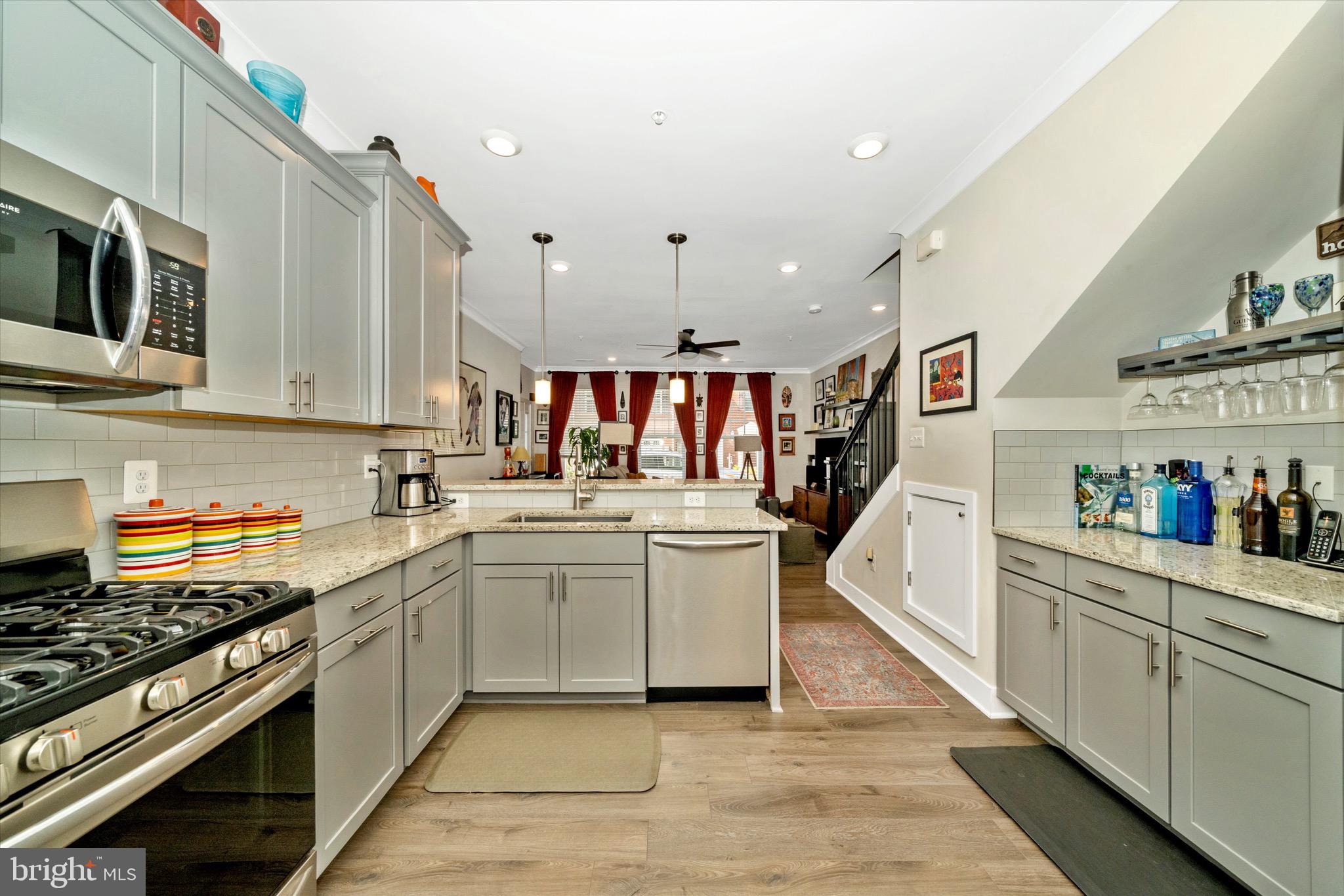 7920 POTTER PLACE B 920 B