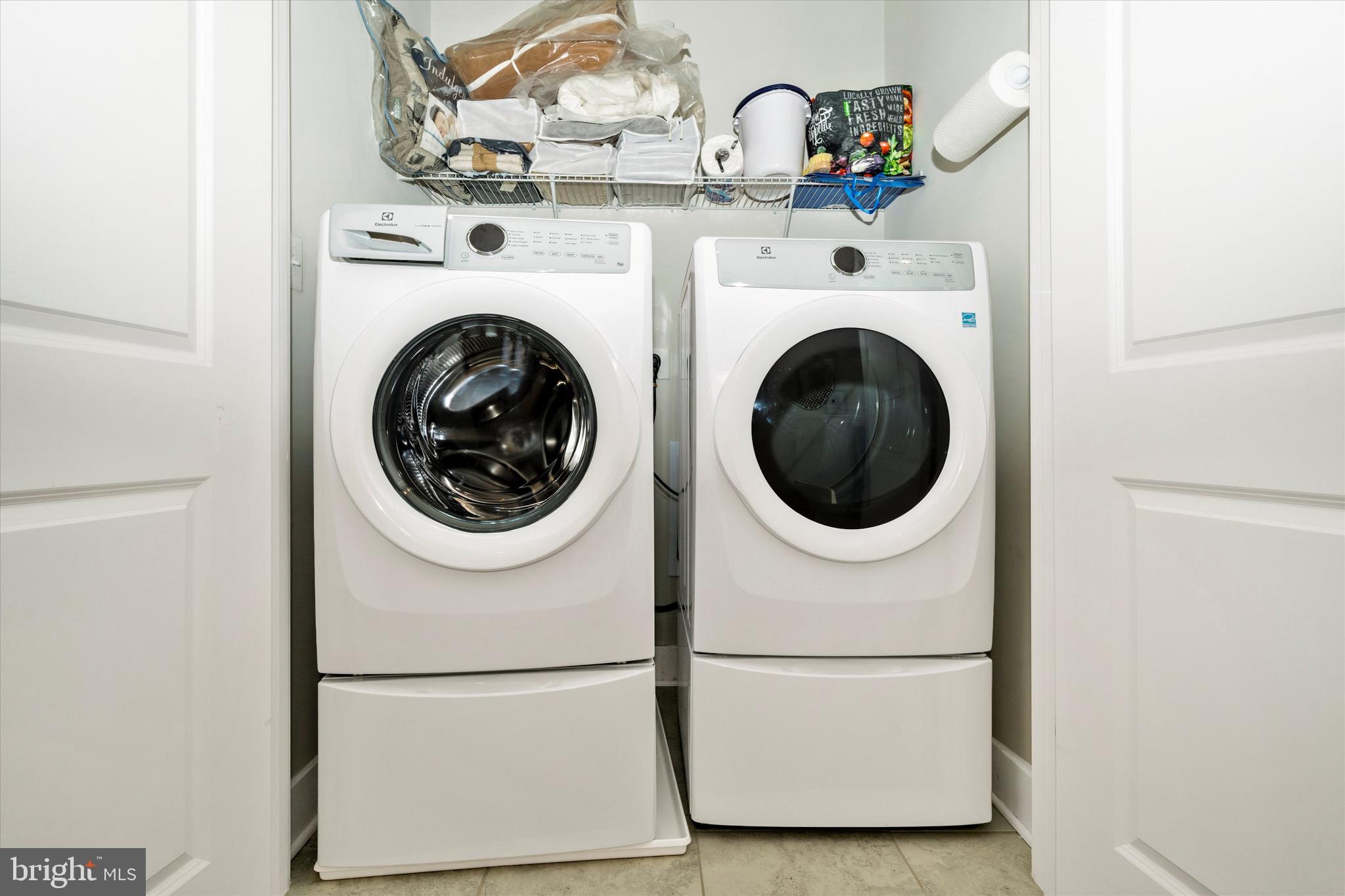 7920 POTTER PLACE B 920 B