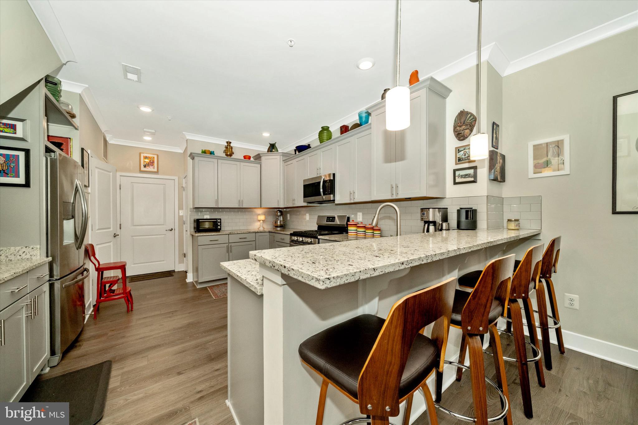 7920 POTTER PLACE B 920 B