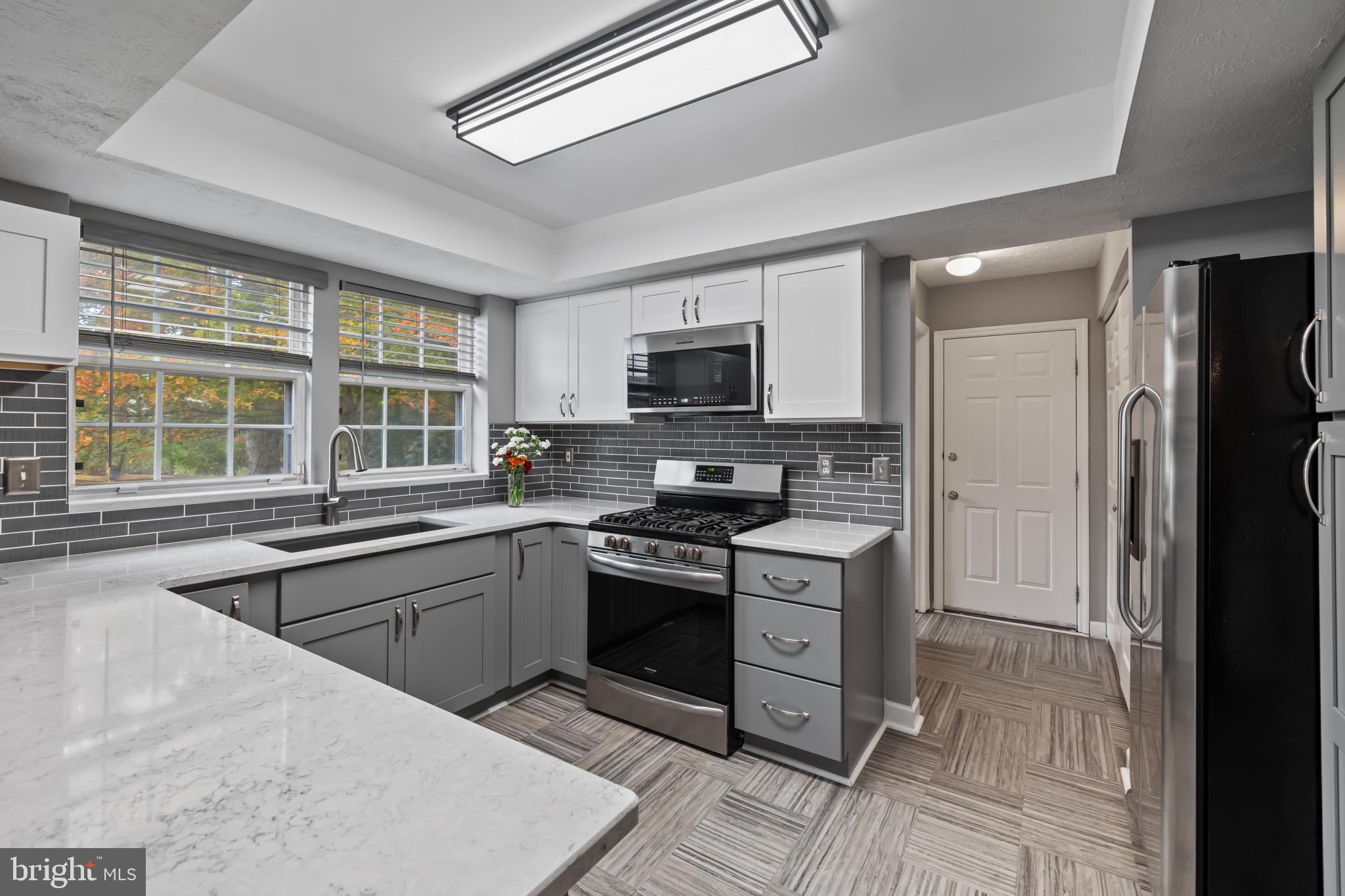 8611 MEADOWSWEET COURT