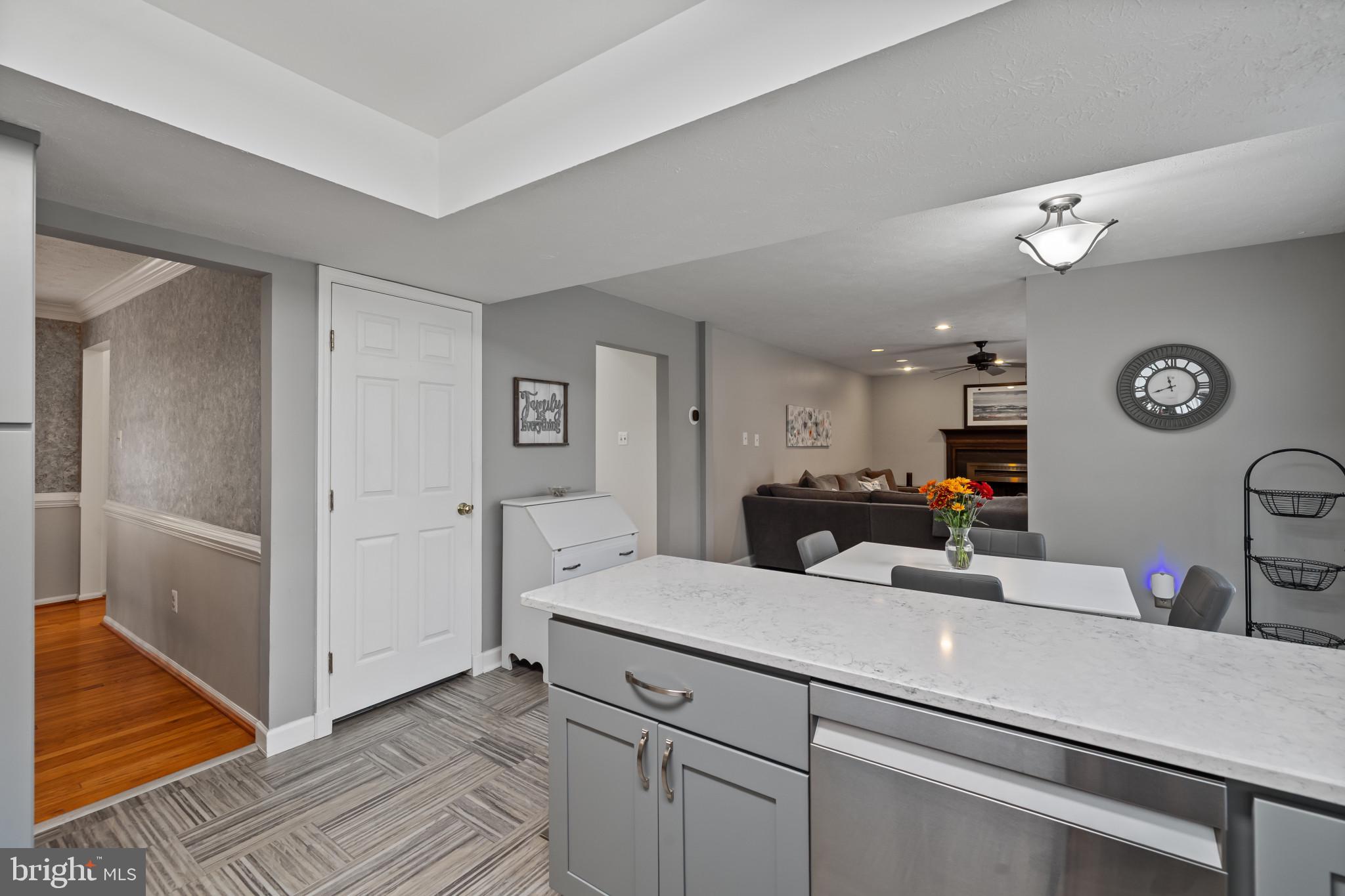 8611 MEADOWSWEET COURT