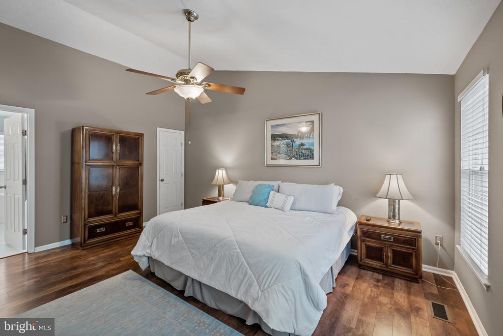 8611 MEADOWSWEET COURT