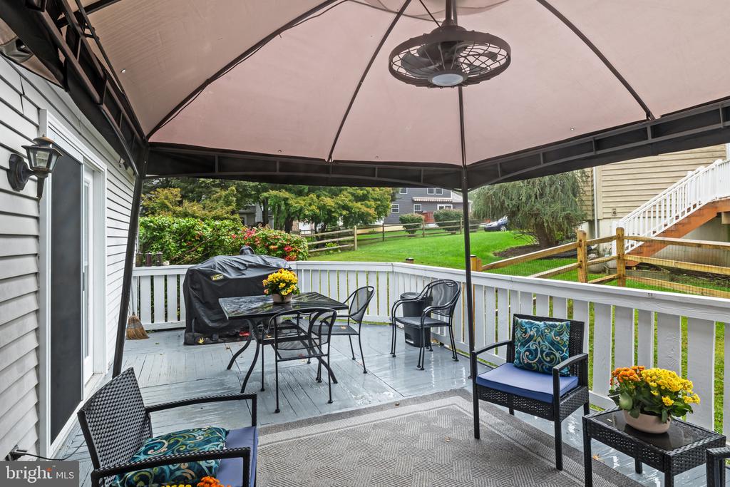 8611 MEADOWSWEET COURT