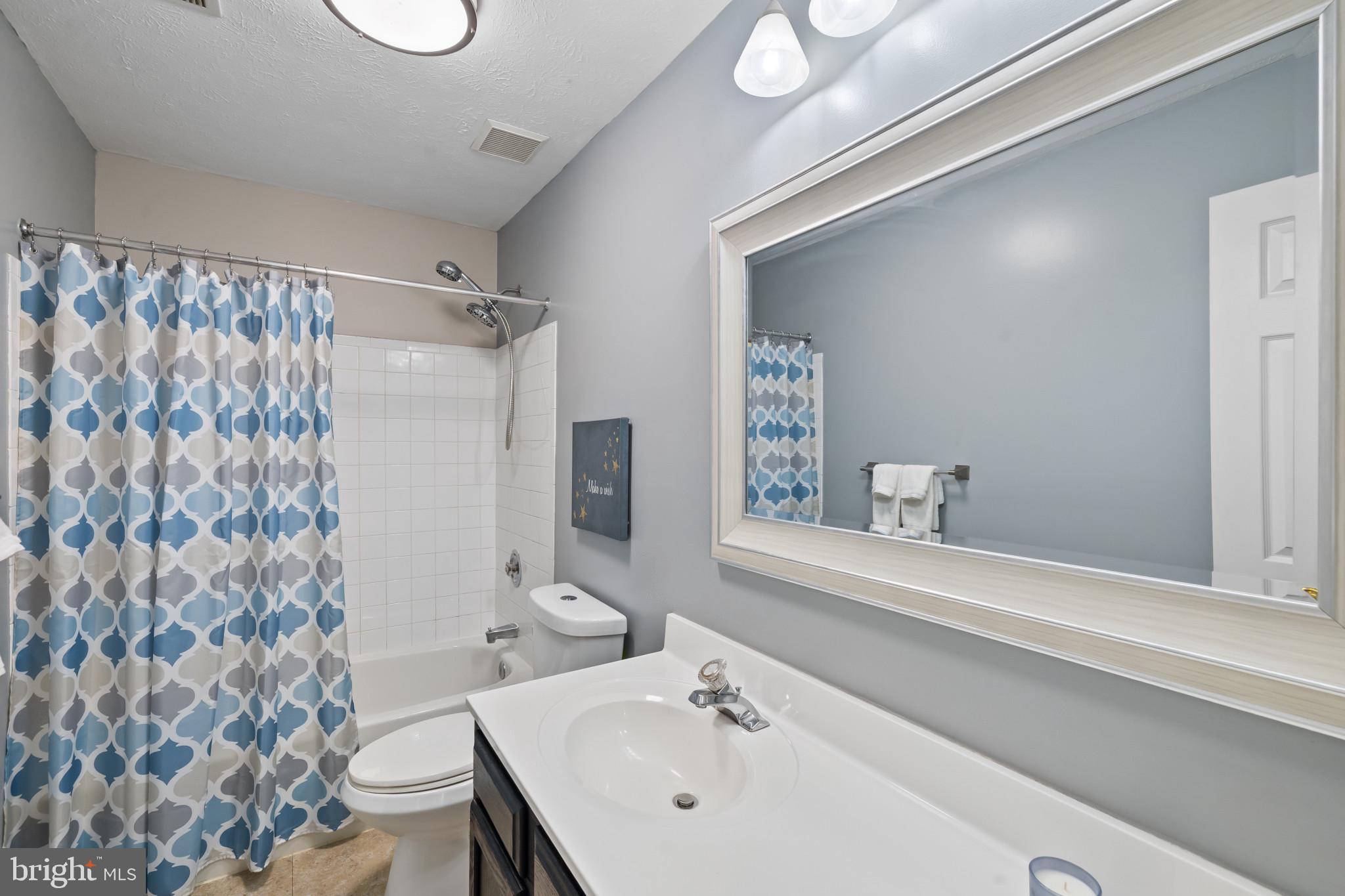 8611 MEADOWSWEET COURT