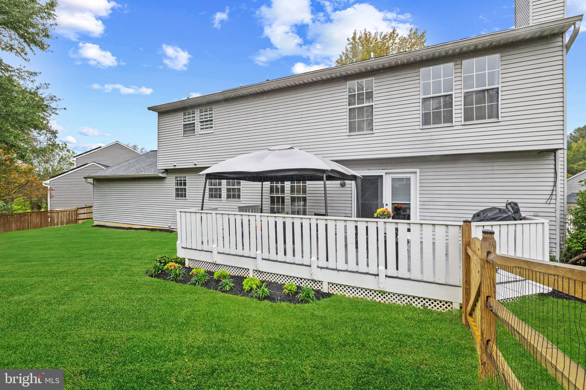 8611 MEADOWSWEET COURT