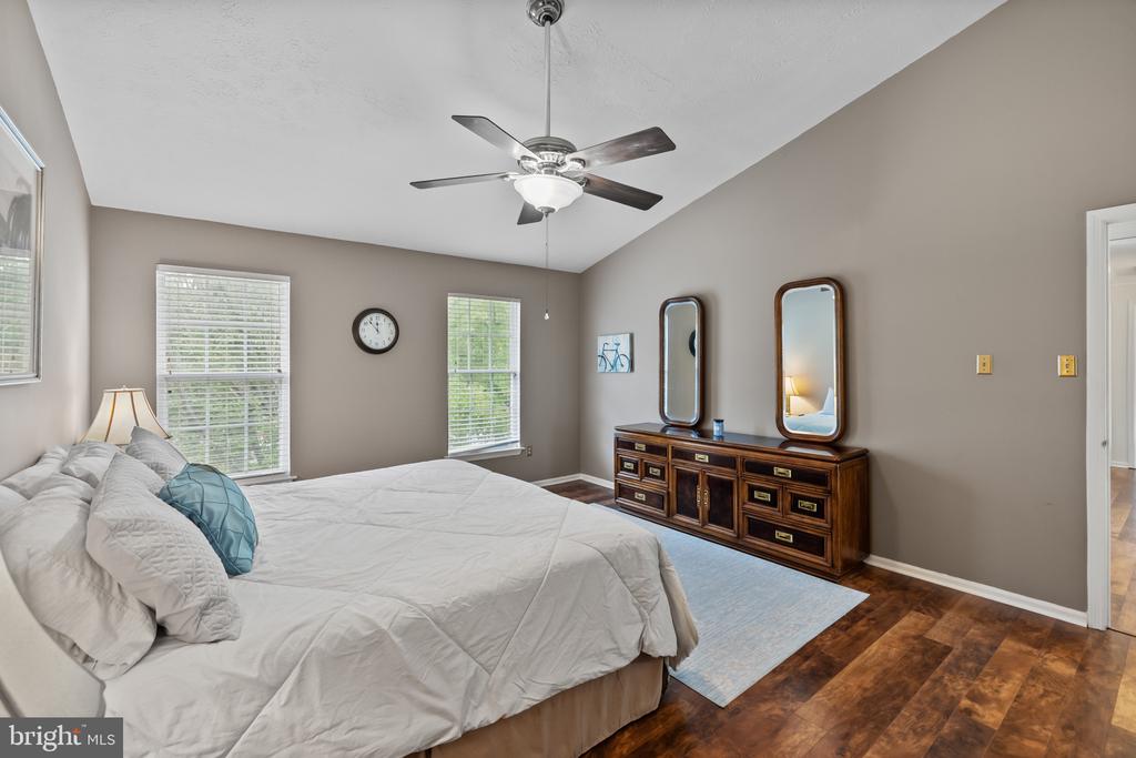 8611 MEADOWSWEET COURT