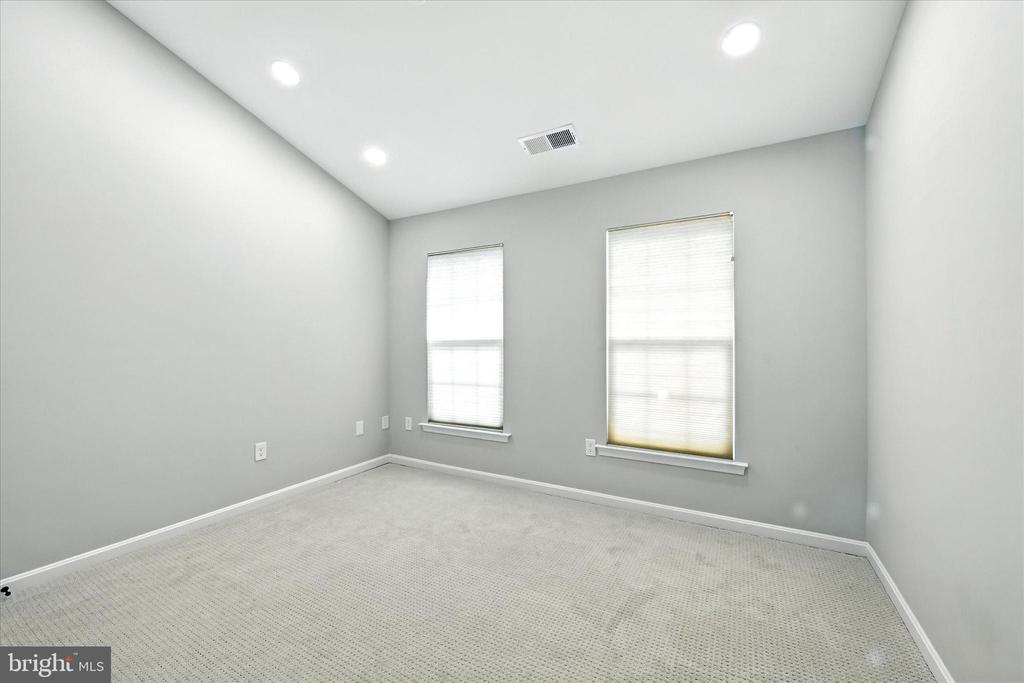 9828 SNOW BIRD LANE