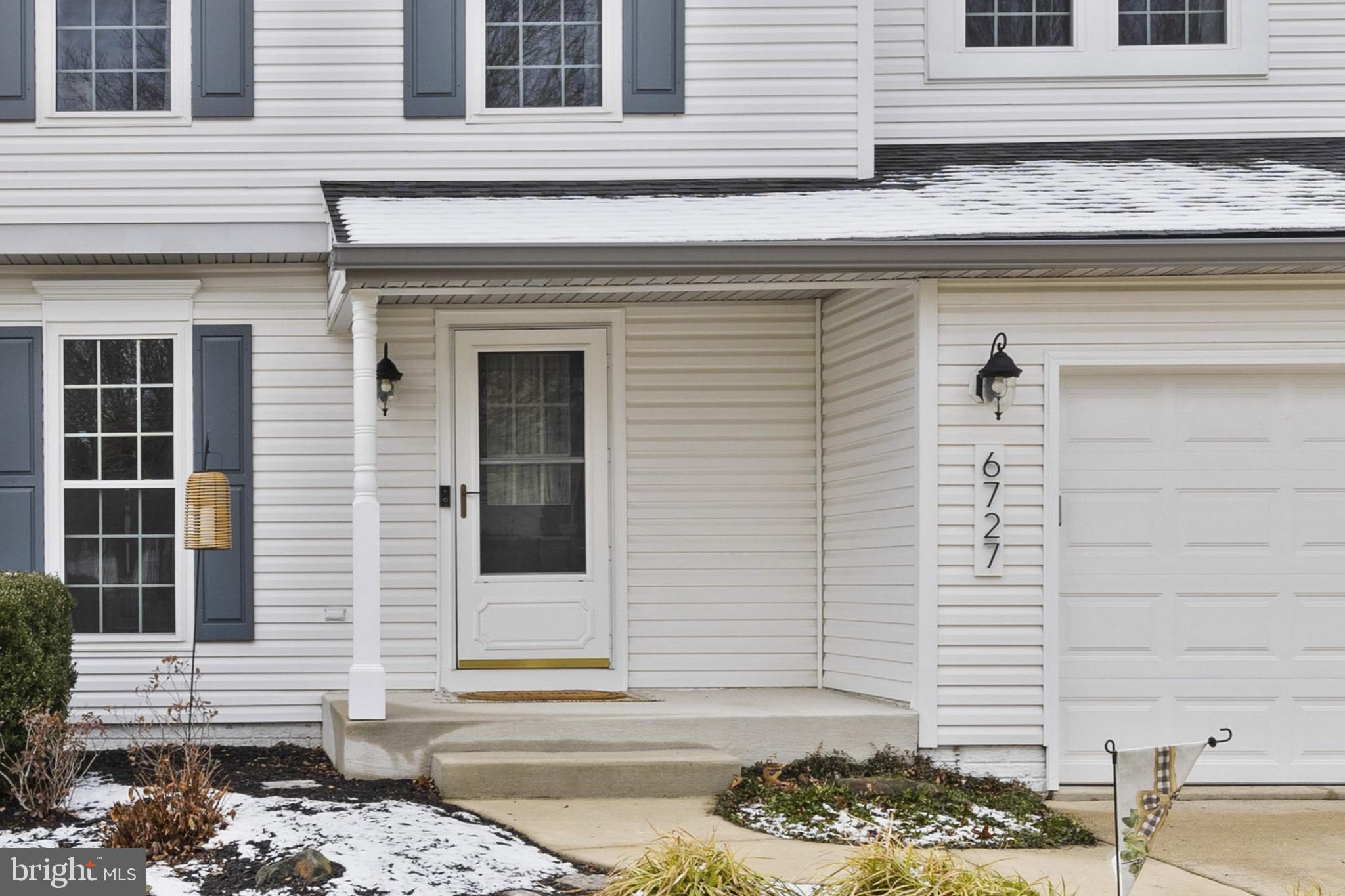 6727 BURNBRIDGE HUNT COURT