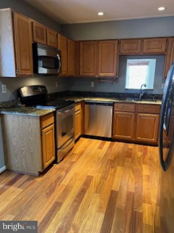 8015 BRIGHTWOOD COURT