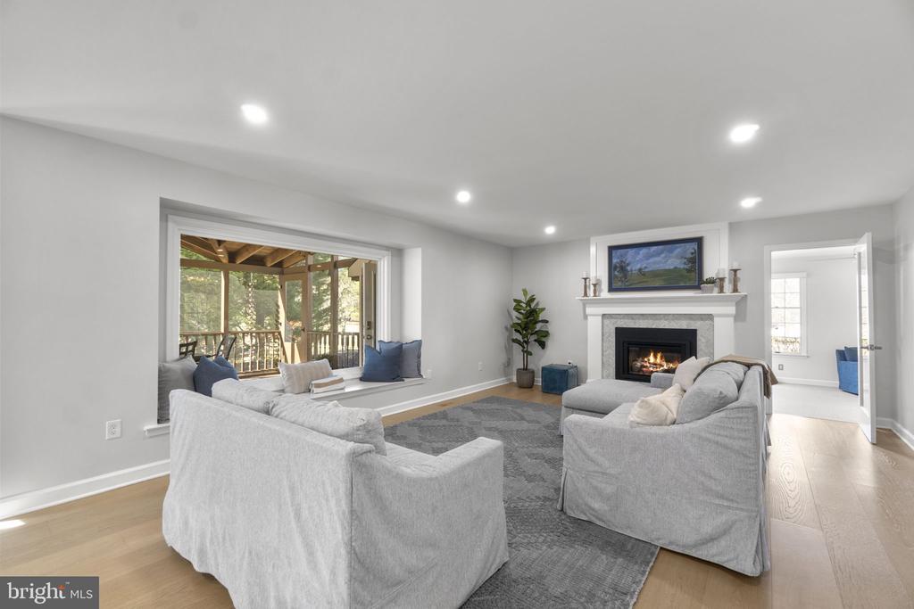 10202 SUNWAY TERRACE