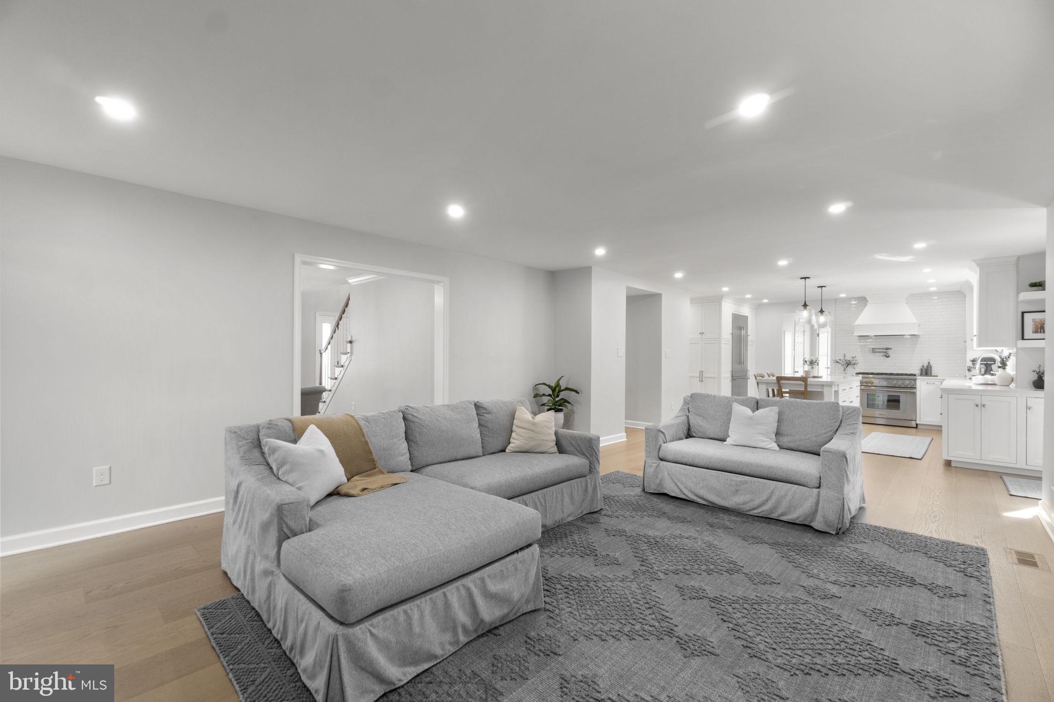 10202 SUNWAY TERRACE