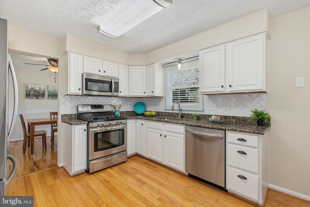 6465 WESLEY LANE