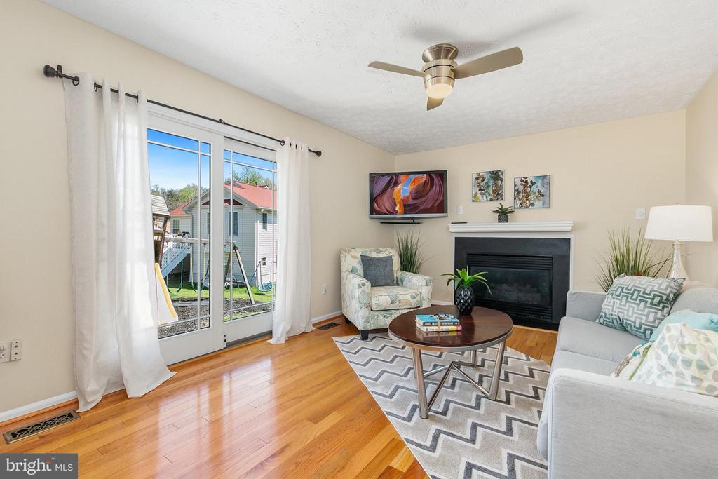 6465 WESLEY LANE