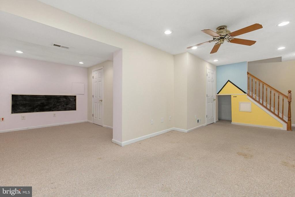 6465 WESLEY LANE