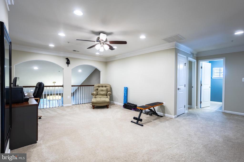 6486 PARK FOREST CIRCLE