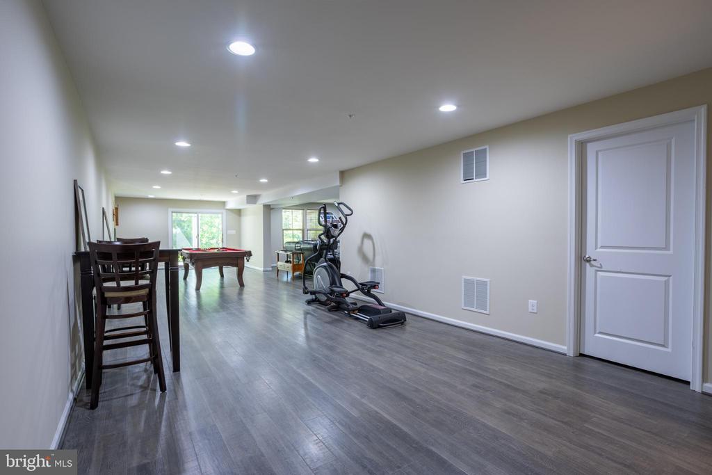 6486 PARK FOREST CIRCLE