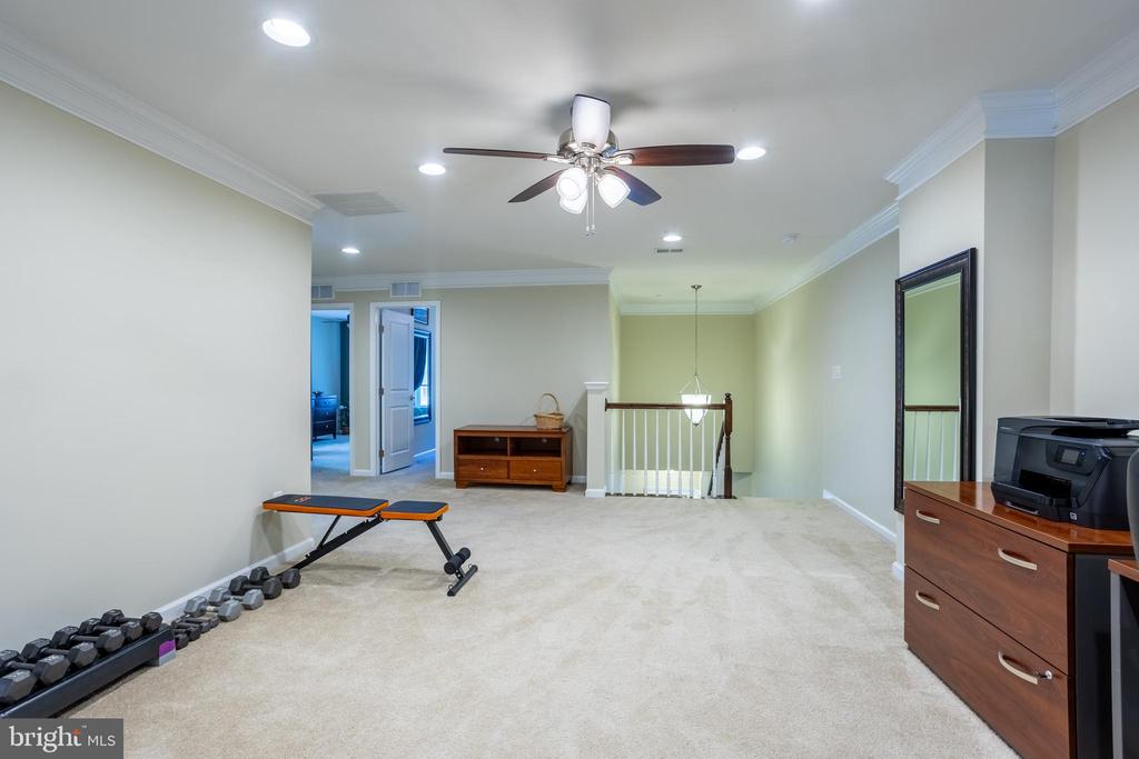 6486 PARK FOREST CIRCLE