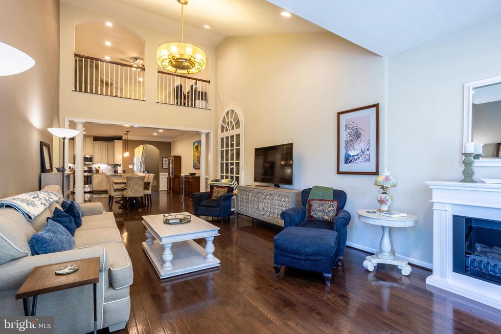 6486 PARK FOREST CIRCLE