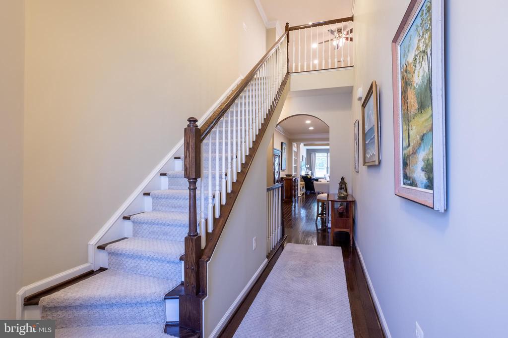 6486 PARK FOREST CIRCLE