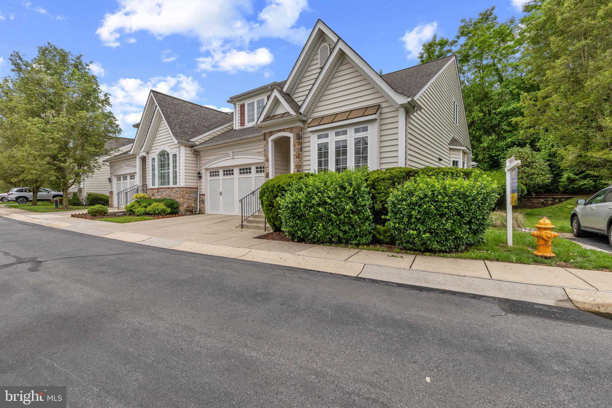 7246 PEBBLE CREEK DRIVE 25