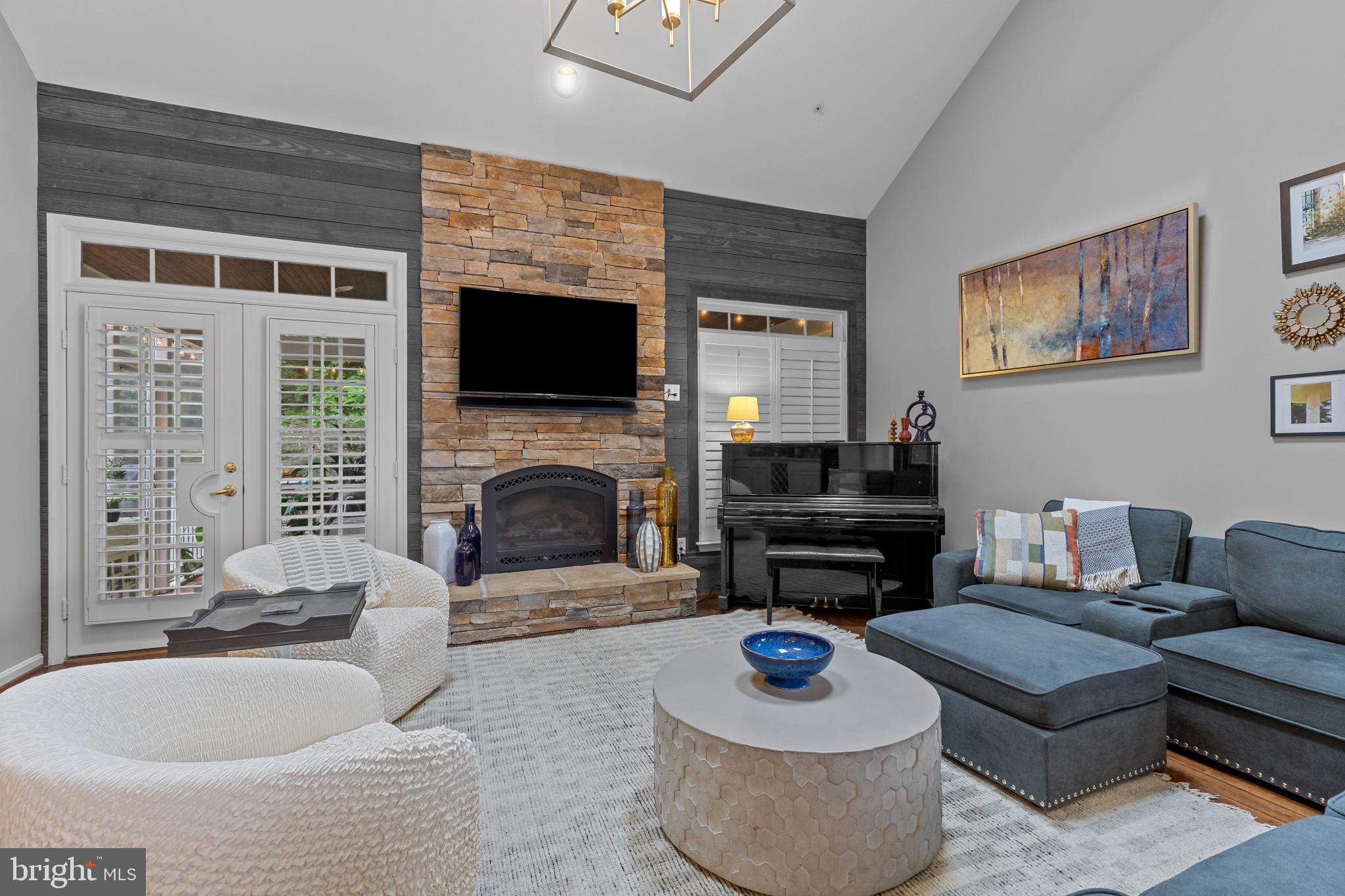 7246 PEBBLE CREEK DRIVE 25