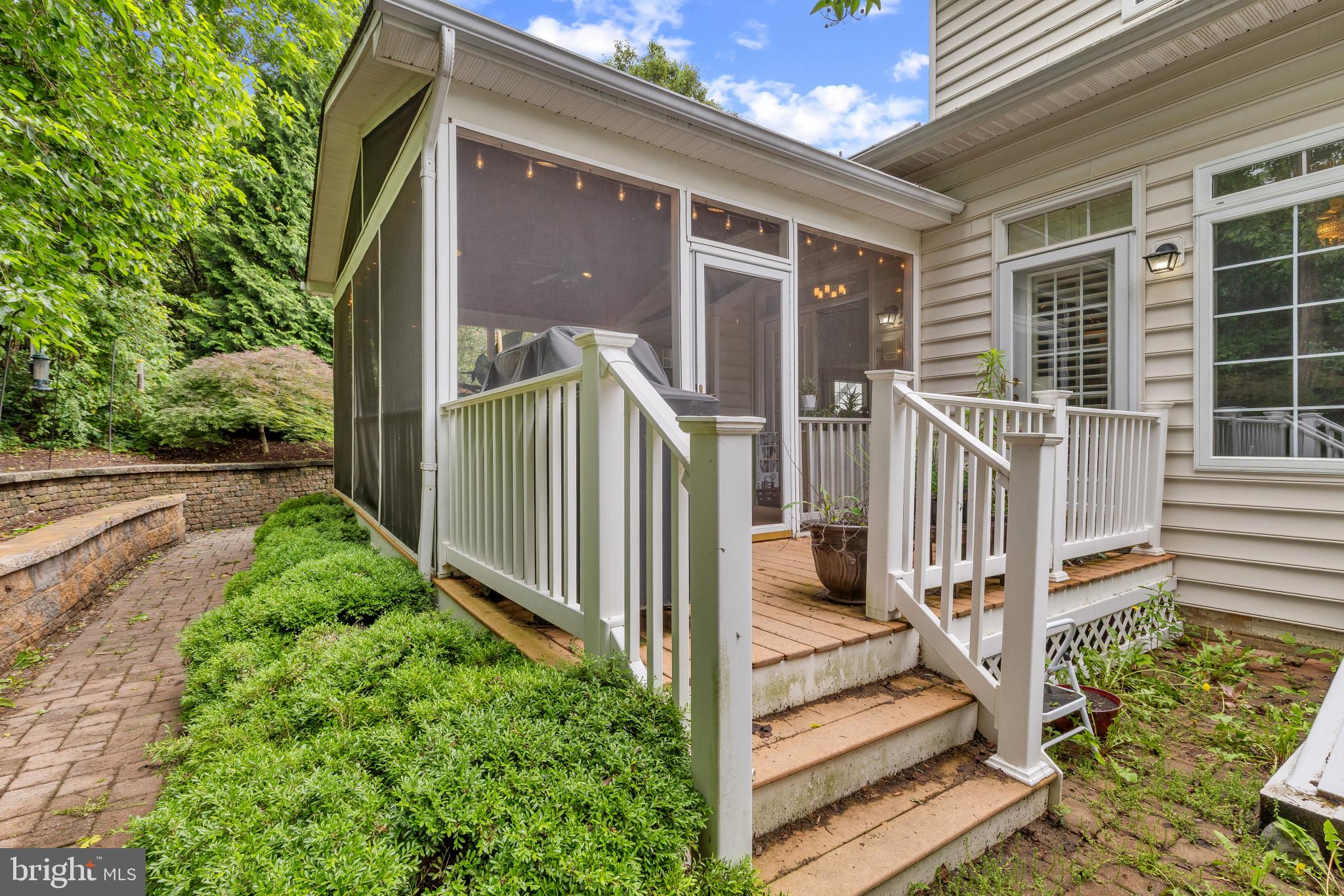 7246 PEBBLE CREEK DRIVE 25