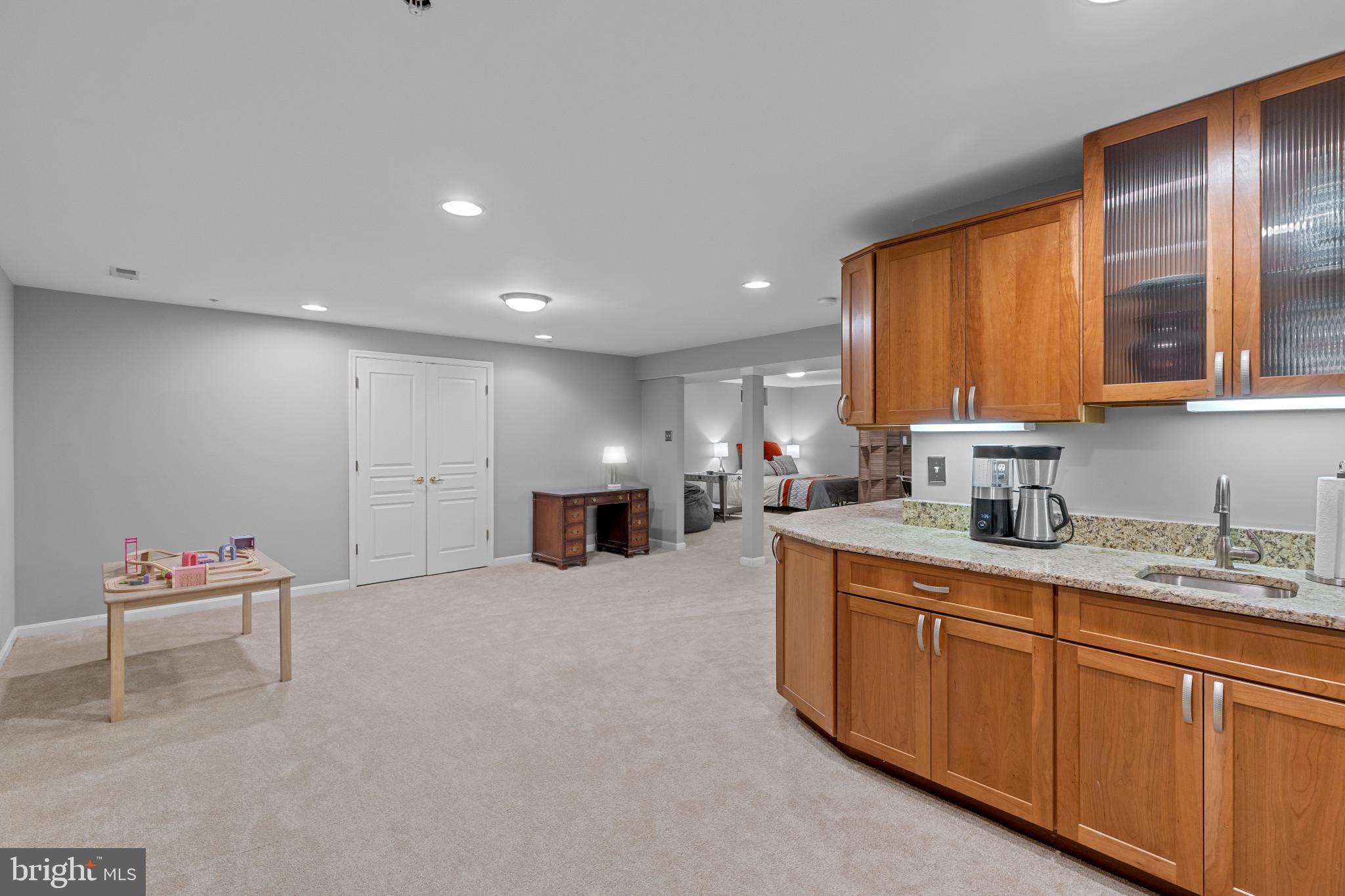 7246 PEBBLE CREEK DRIVE 25