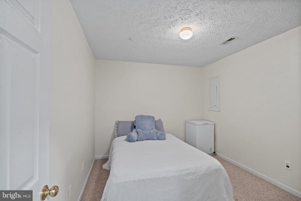 6149 STARBURN PATH
