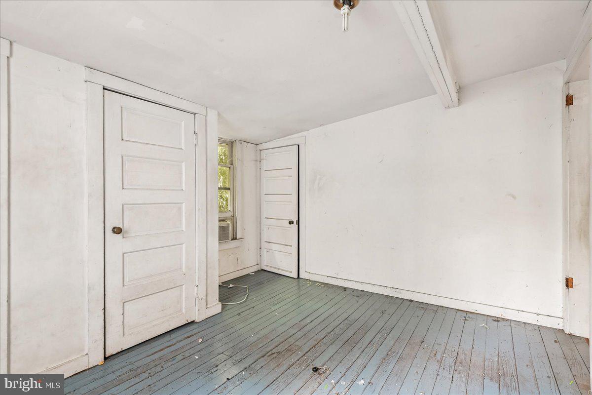 8472 FREDERICK ROAD