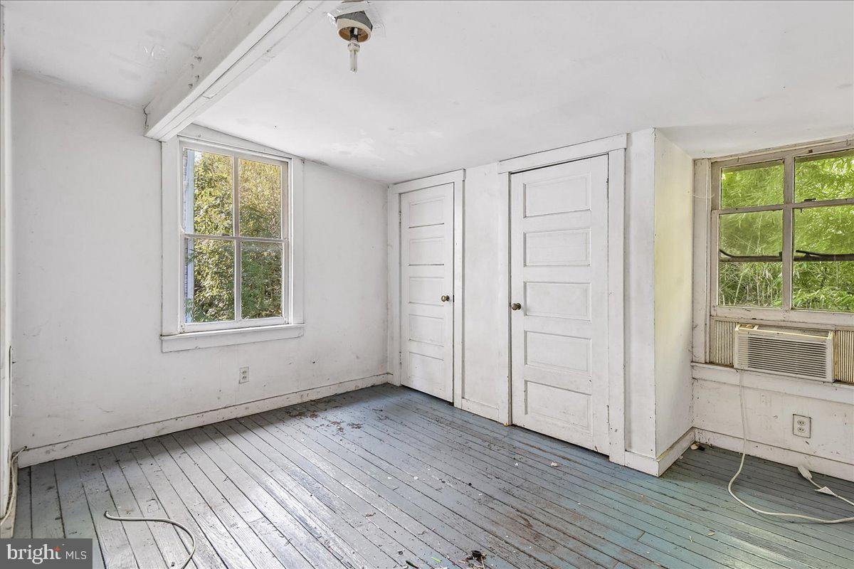 8472 FREDERICK ROAD