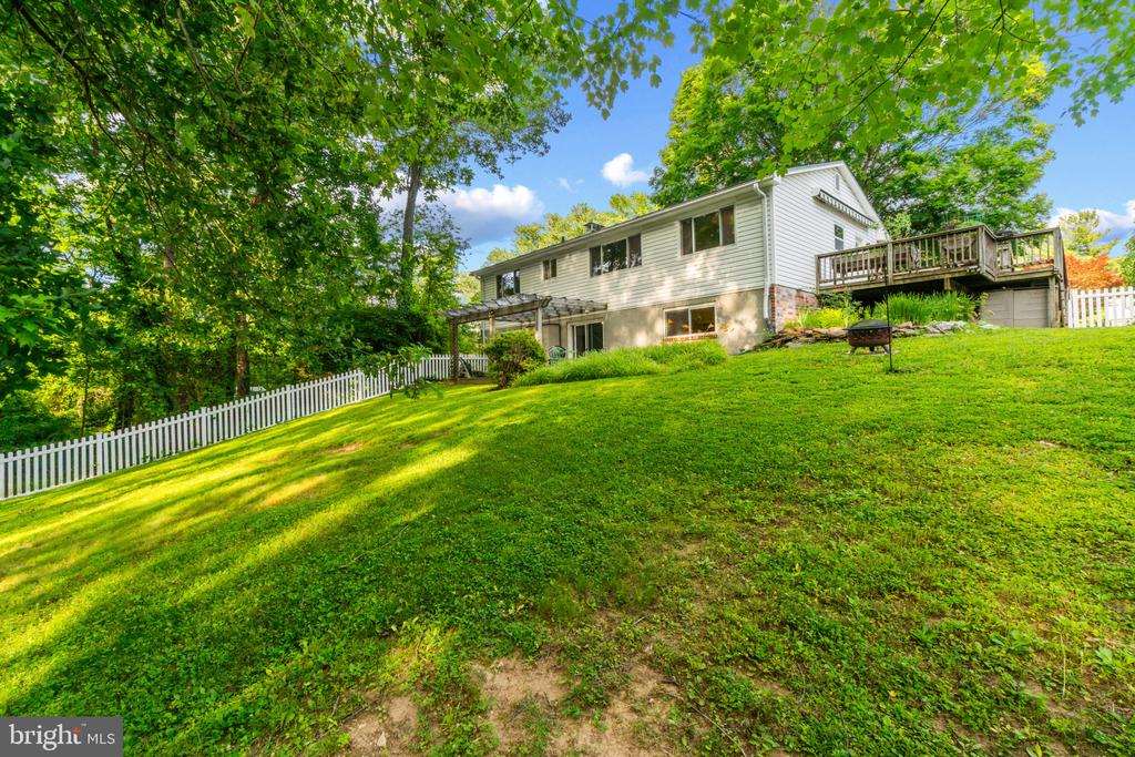 3738 CROSS BOW COURT