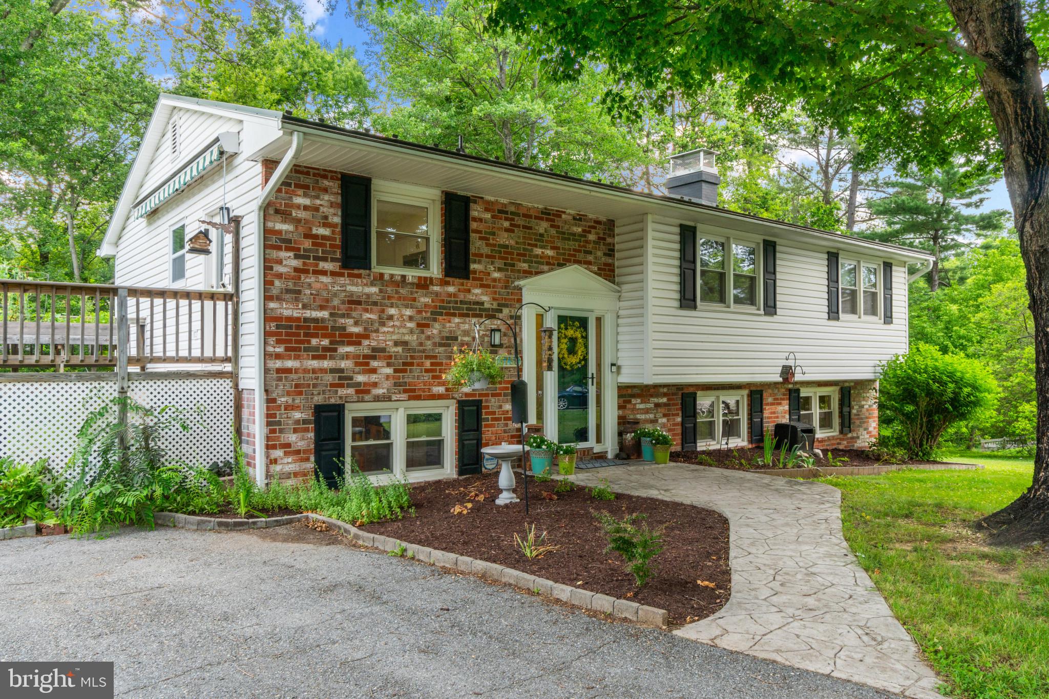 3738 CROSS BOW COURT