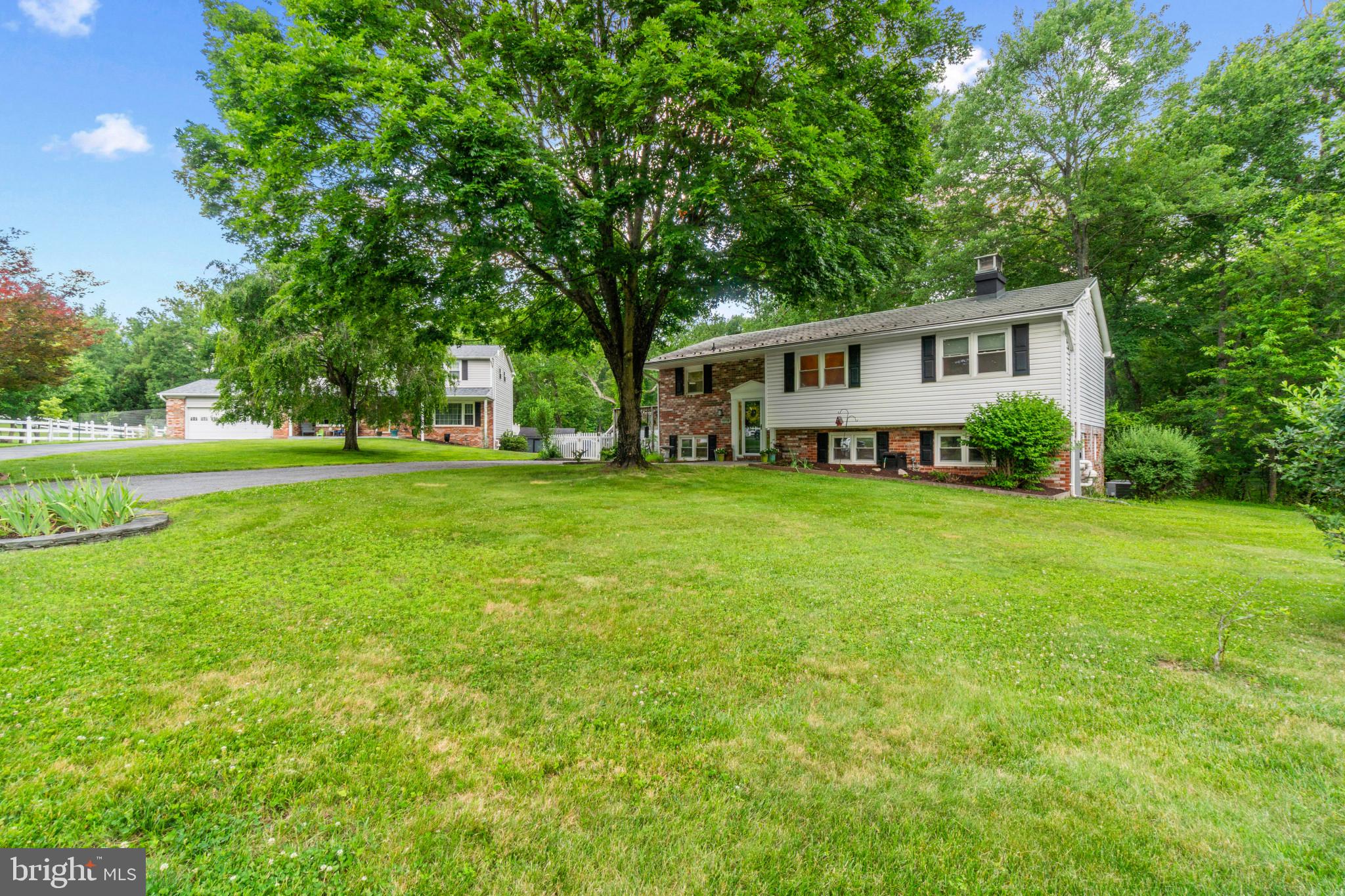 3738 CROSS BOW COURT