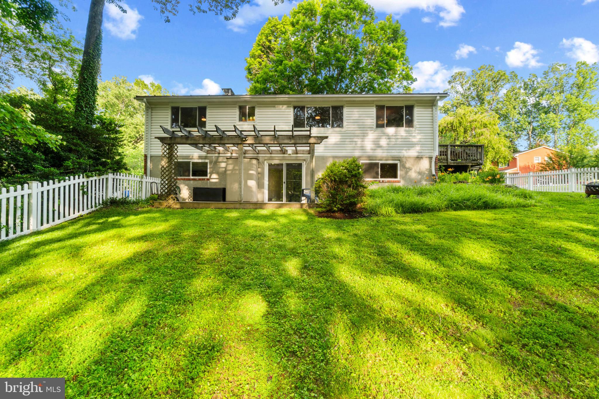 3738 CROSS BOW COURT