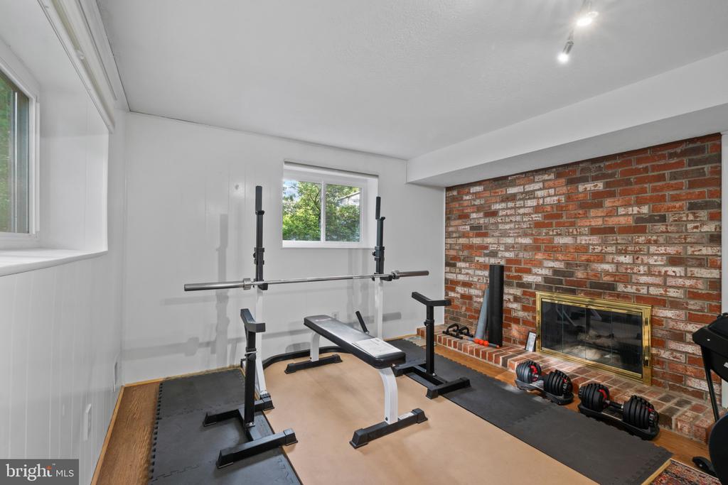 3738 CROSS BOW COURT
